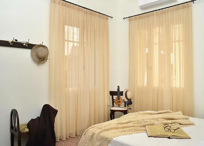 Haralabos Appartement *